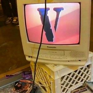 Meet your Posher, Crisanto